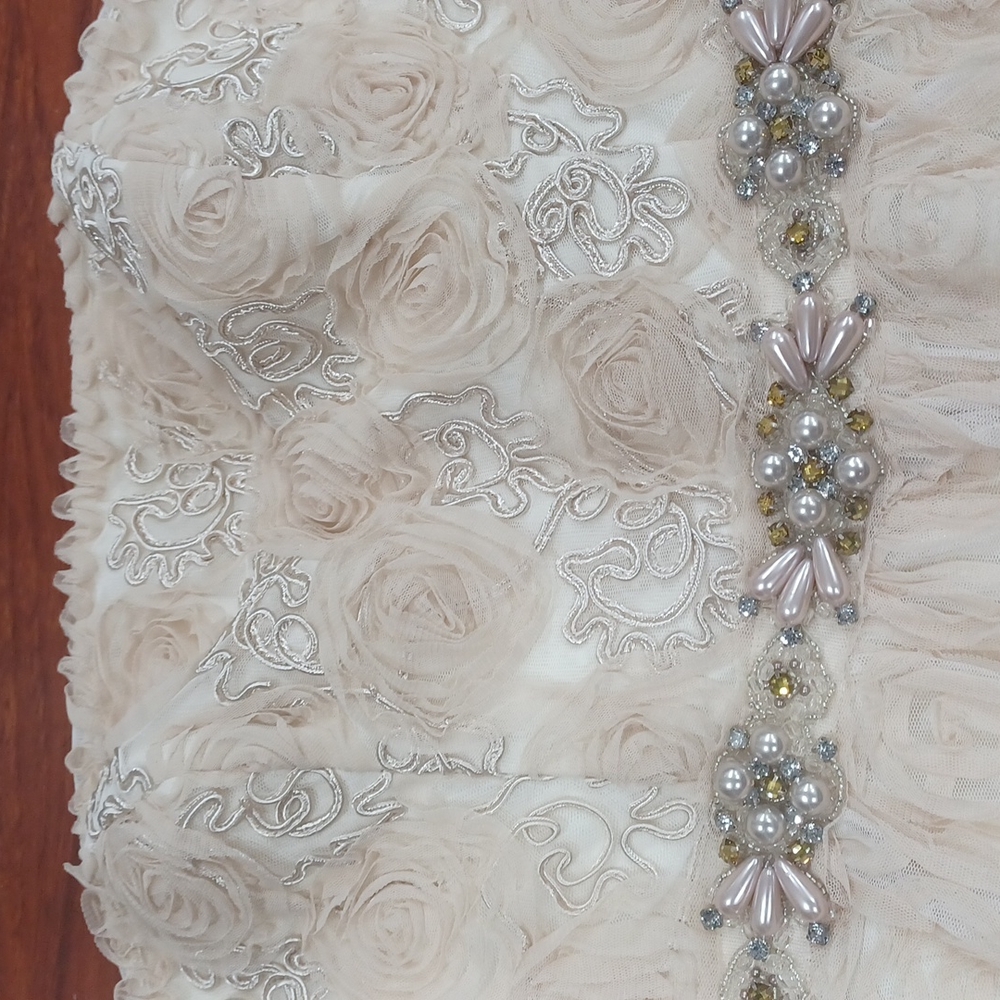 $120 FLASH SALE ANDRIANNA PAPELL GOWN *** FINAL.PRICE DROP***